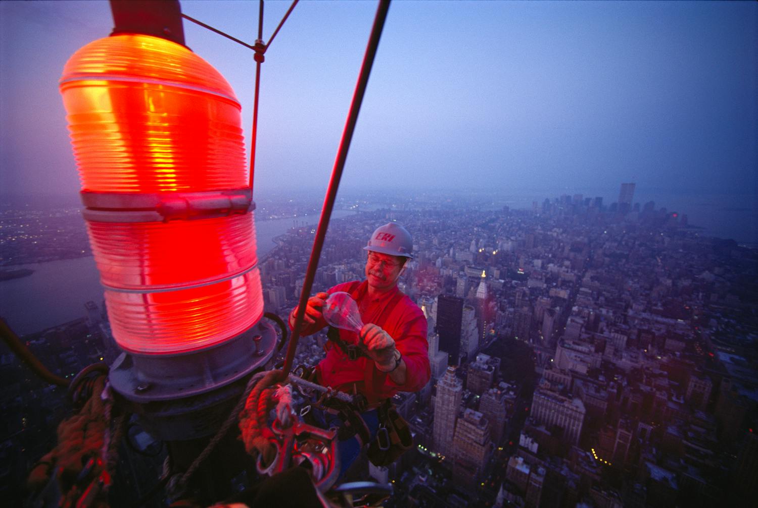 Antenneingeniør på toppen av Empire State Building